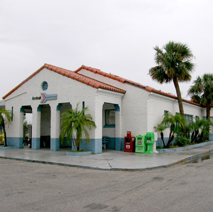 Winter Haven, Fla., depot - side view.