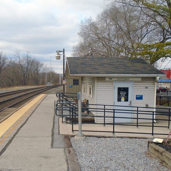 Huntingdon, Pa., depot and platform.