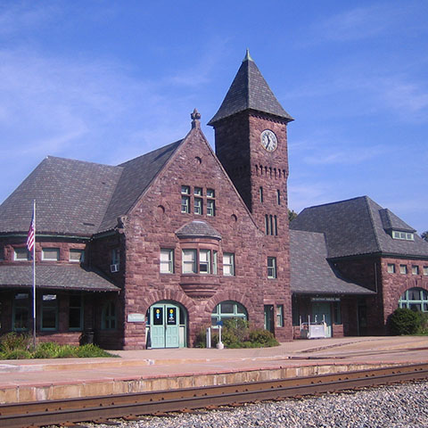 Niles depot from across the tracks.