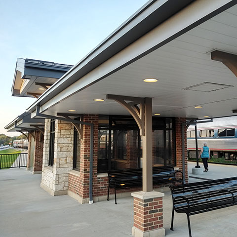 Enclosed shelter with canopy at Dyer, Ind.