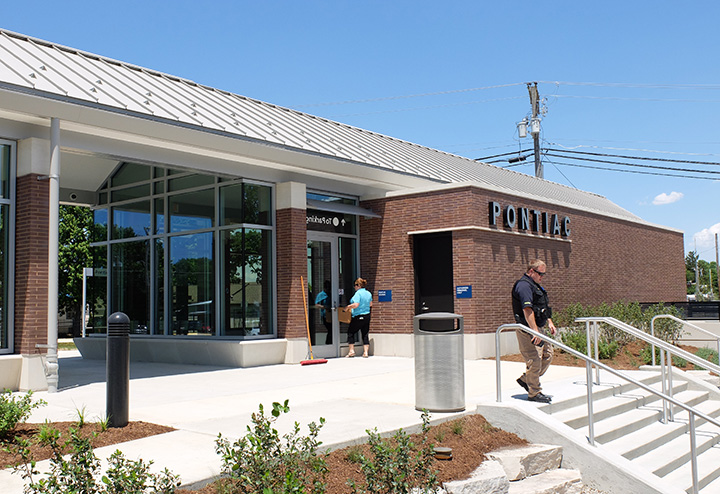 The new Pontiac, Ill., station.