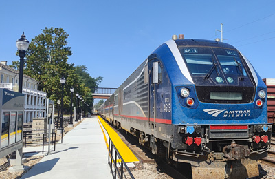 A train stopped at a platform