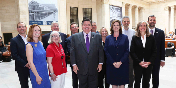 National, state and local leaders celebrate the centennial of Chicago Union Station.